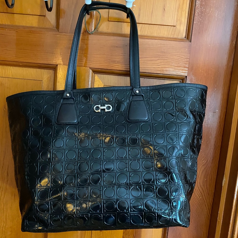 100% Authentic Salvatore Ferragamo